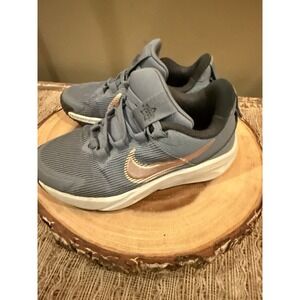 Nike Star Runner 4 Kids Road Running  Sneakers Size 12.5C  Grey Pink